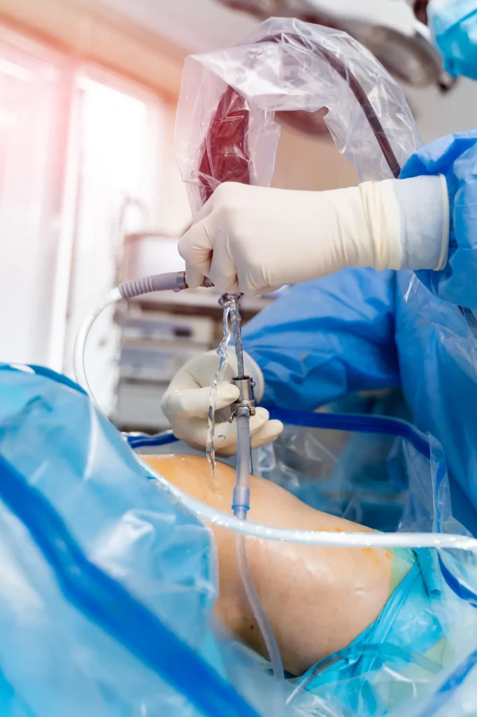 herramientas cirujano manos profesionales equipo cirugia medica manos 11zon