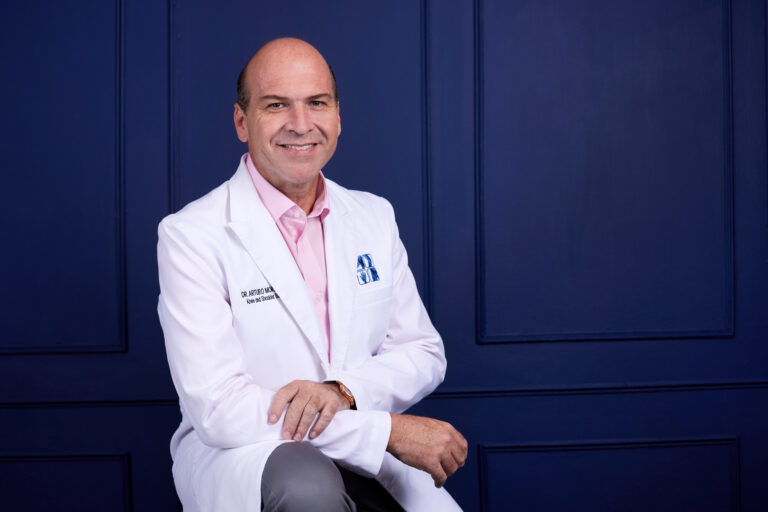 Dr. Arturo Moran V. especialista en cirugía de rodilla y hombro, prótesis de rodilla